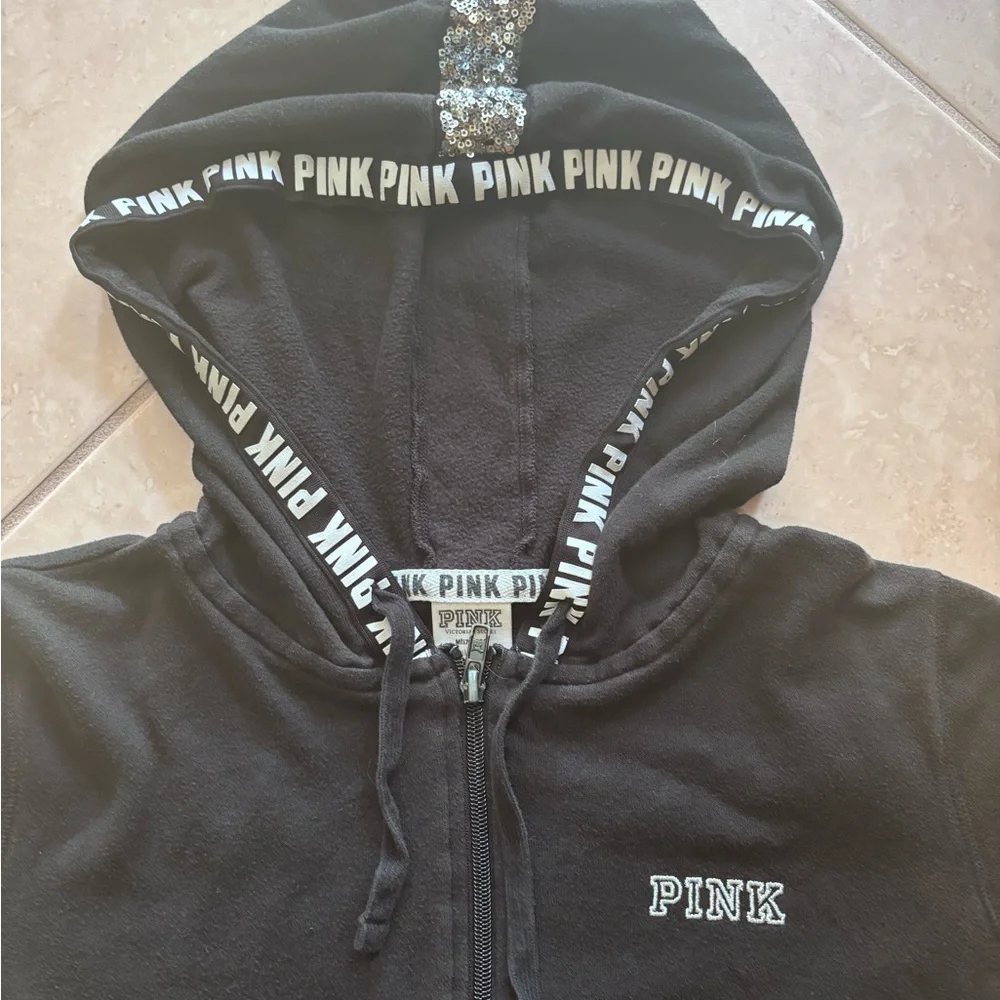 Victoria's Secret PINK Vintage Black Hoodie with Sequin Logo Trim Lounge Size M - Picture 4 of 6
